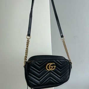 GUCCI GG MARMONT MINI SHOULDER BAG